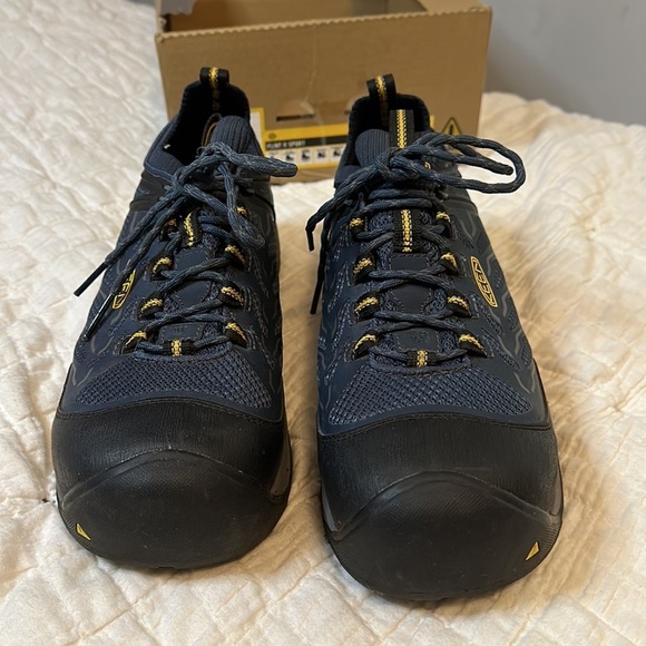 New KEEN Flint II Sport Utility Shoe Navy/Steel Grey Size 10 - Picture 5 of 13